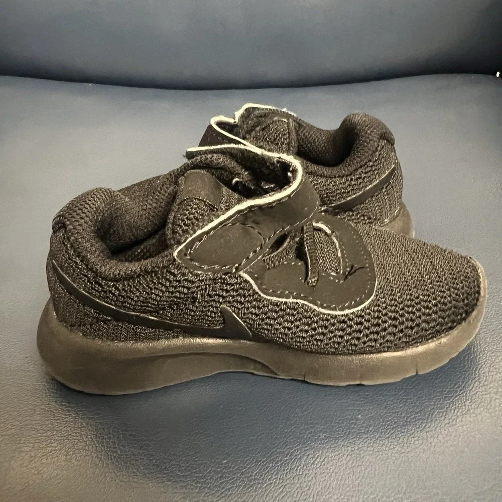 Nike‎ Tanjun (TDV) Infant/Toddler Shoe, Black/Black, 6C Sneakers